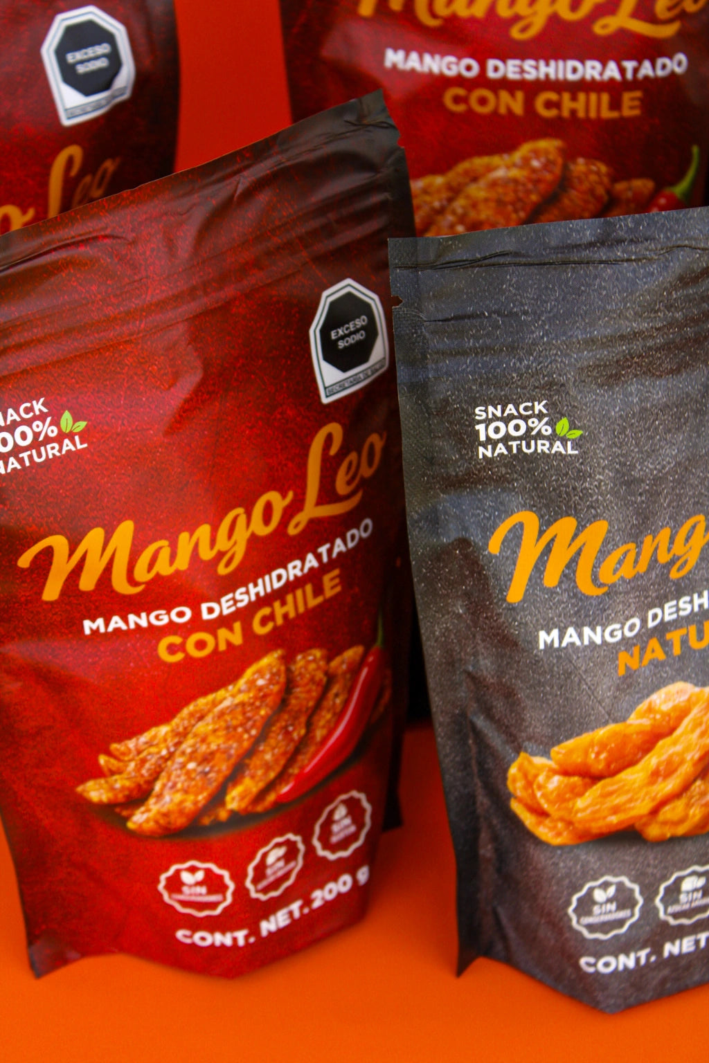 imagen_de_cuatro_pouches_de_mangos_deshidratados